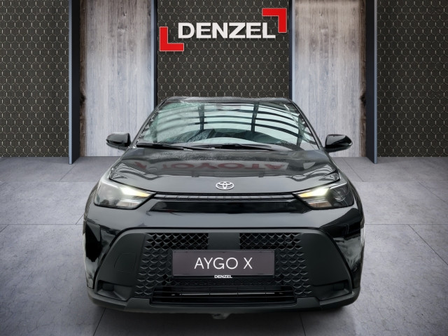 Bild 12: Toyota AYGO X 1,5 l Active CVT