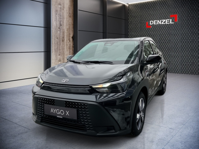 Bild 1: Toyota AYGO X 1,5 l Active CVT