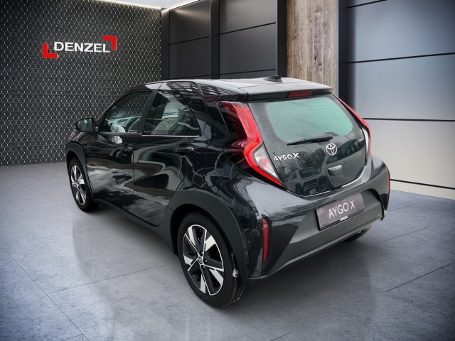 Bild 2: Toyota AYGO X 1,5 l Active CVT