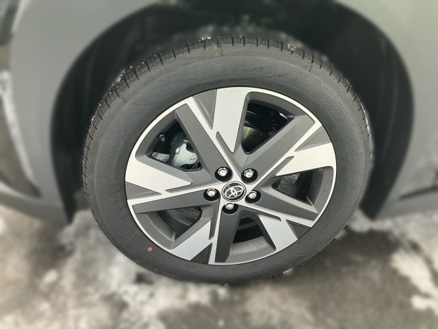 Bild 4: Toyota AYGO X 1,5 l Active CVT