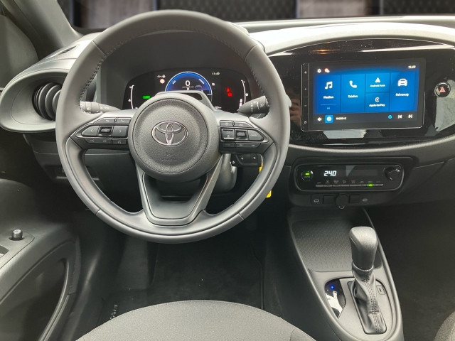 Bild 6: Toyota AYGO X 1,5 l Active CVT