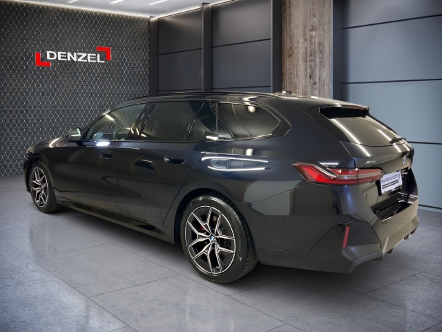 Bild 2: BMW 520d xDrive Touring G61 B47