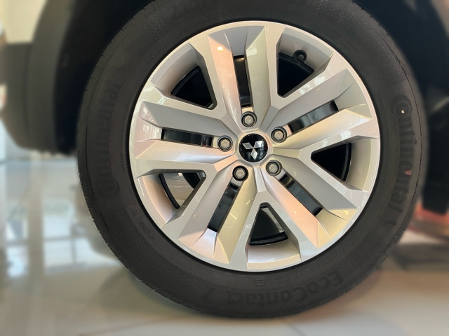 Bild 8: Mitsubishi ASX 1,0 Petrol YUKI Invite S+C 25