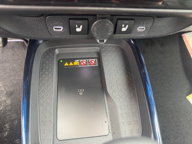 Bild 13: Toyota AYGO X 1,5 l Lounge CVT