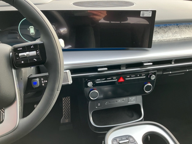 Bild 6: Hyundai IONIQ 9 Calligraphy 110 kWh 4WD 96c71-O1/2