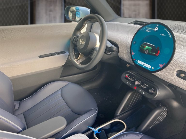 Bild 5: Mini Cooper SE J01