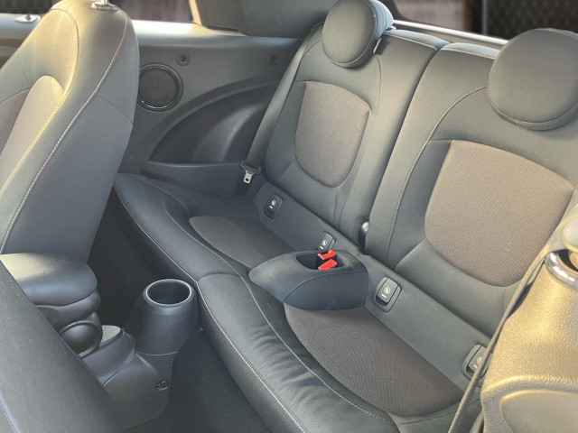 Bild 8: Mini MINI One Cabrio F57