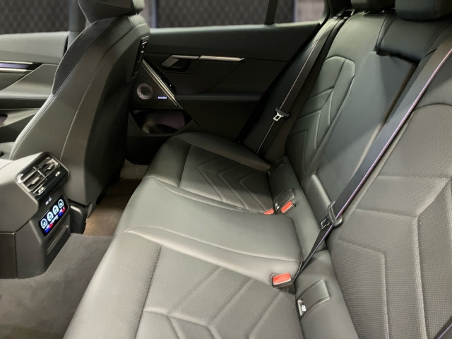 Bild 9: BMW i5 xDrive40 Touring