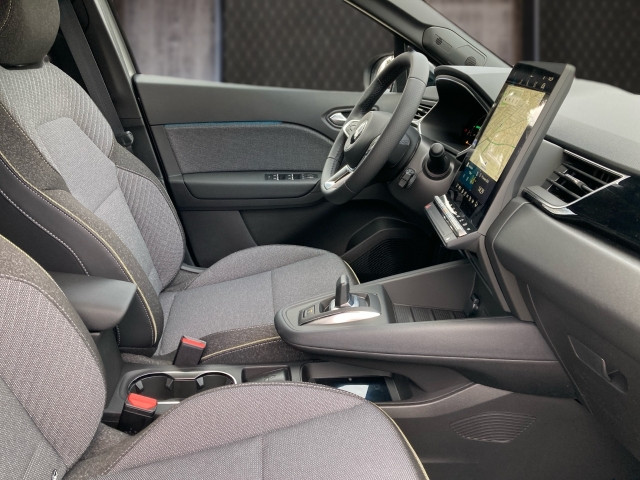 Bild 5: Mitsubishi Grandis 1,8 HEV Intense S+C+T 26