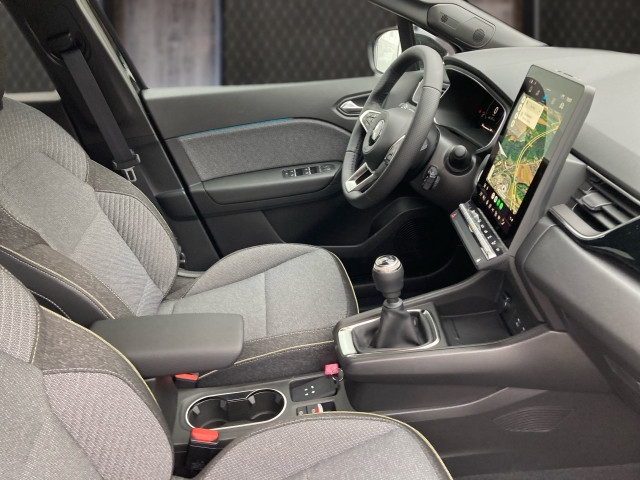 Bild 5: Mitsubishi Grandis 1,3 Petrol Intense S+C+T 26