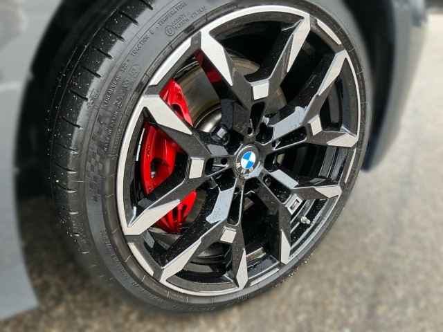 Bild 4: BMW 330e xDrive Touring G51