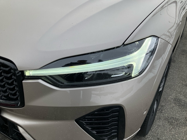 Bild 11: VOLVO PKW XC60 Plus, T6 Plug-in Hybrid, Elektrisch/Benzin, Dark