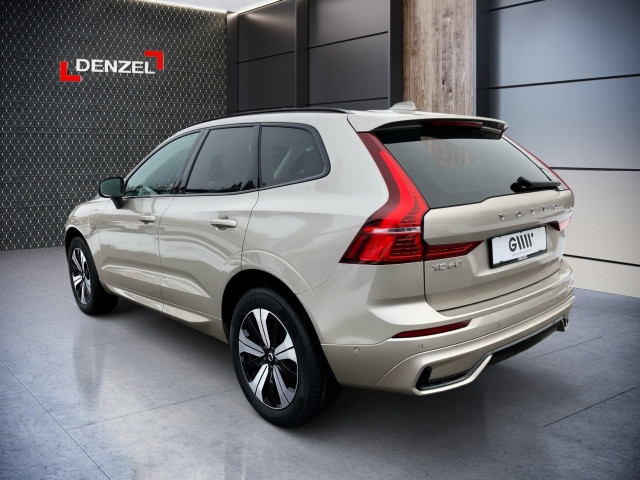 Bild 2: VOLVO PKW XC60 Plus, T6 Plug-in Hybrid, Elektrisch/Benzin, Dark