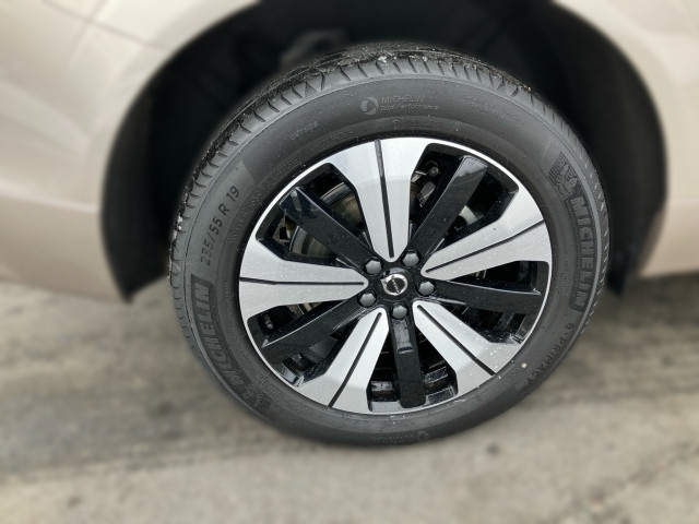 Bild 4: VOLVO PKW XC60 Plus, T6 Plug-in Hybrid, Elektrisch/Benzin, Dark