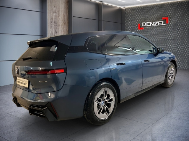 Bild 3: BMW PKW i-Serie iX xDrive45