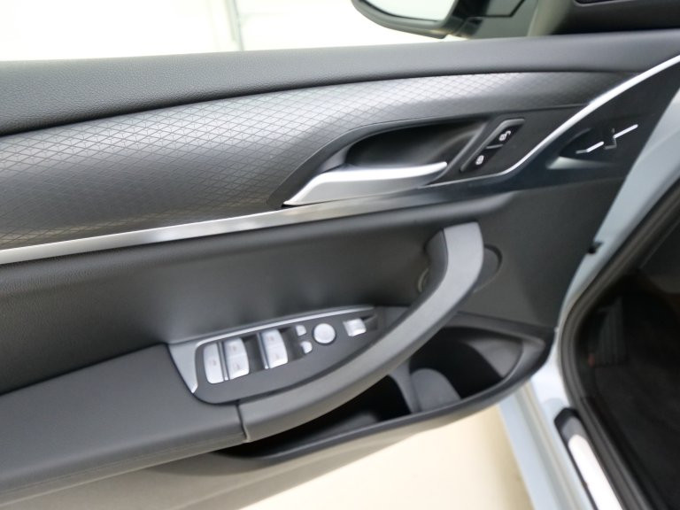 Bild 16: BMW X4 xDrive 20i Aut.