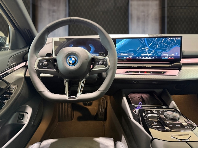 Bild 6: BMW 530e xDrive Touring G61 XB1