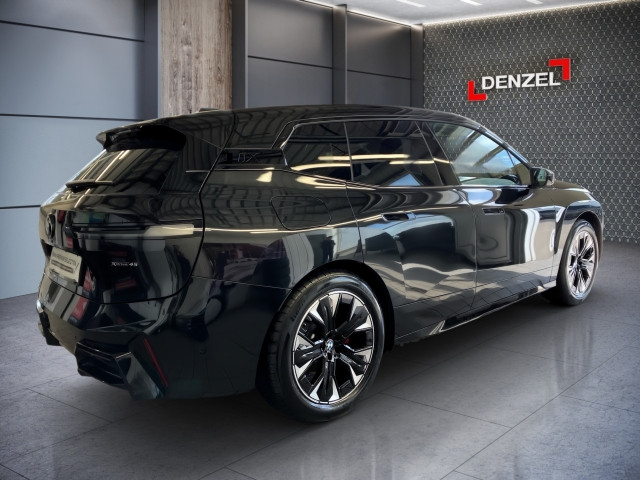 Bild 3: BMW PKW i-Serie iX xDrive45