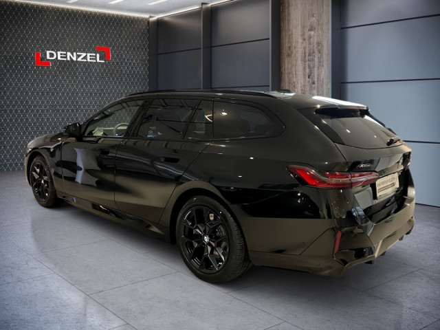 Bild 2: BMW 550e xDrive Touring