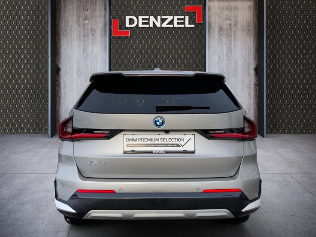 Bild 10: BMW iX1 xDrive30 U11