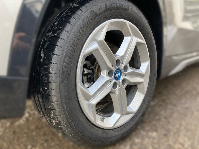 Bild 4: BMW iX1 xDrive30 U11