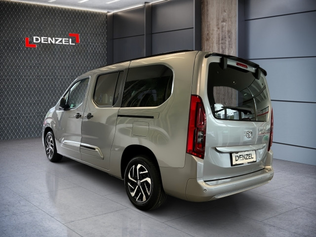 Bild 2: Toyota Proace City Verso 1,2l 110PS Design L2