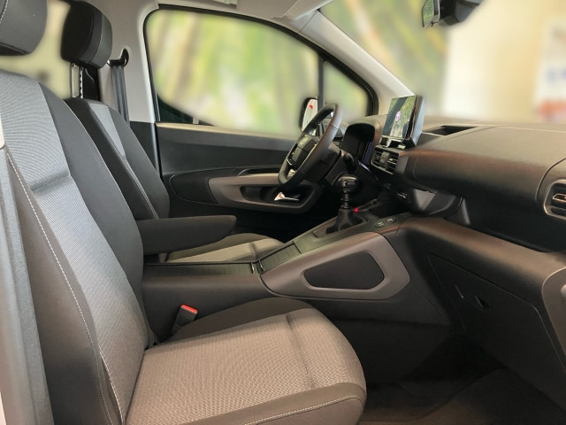 Bild 5: Toyota Proace City Verso 1,2l 110PS Design L2