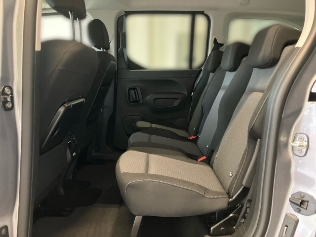 Bild 8: Toyota Proace City Verso 1,2l 110PS Design L2