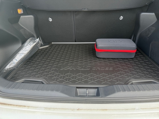 Bild 9: Toyota Yaris Cross - 1,5 l 4x2 HY  Active Drive