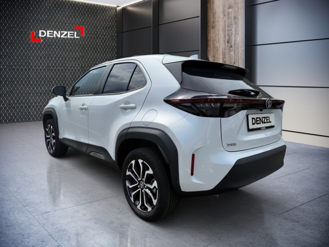 Bild 2: Toyota Yaris Cross - 1,5 l 4x2 HY  Active Drive