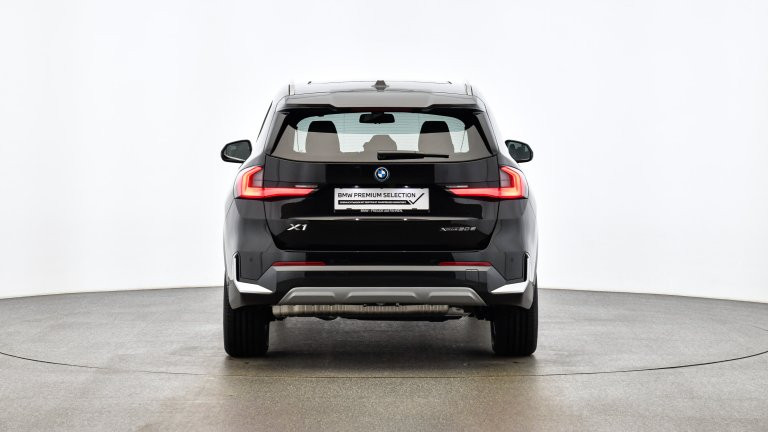 Bild 10: BMW X1 xDrive30e U11 XB2