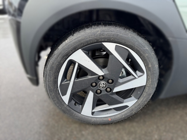 Bild 4: Toyota AYGO X 1,5 l Lounge CVT