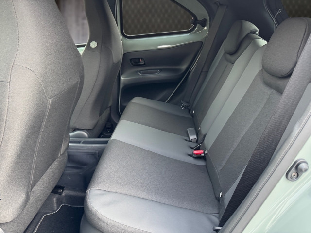 Bild 8: Toyota AYGO X 1,5 l Lounge CVT