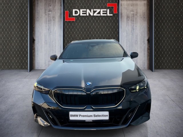 Bild 2: BMW 520d xDrive Touring G61 B47