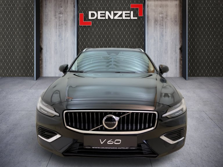 Bild 12: VOLVO PKW V60 Recharge Core, T6 AWD Plug-in Hybrid, Elektrisch/Benzin,