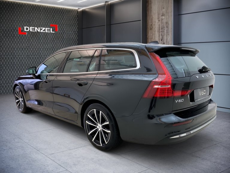 Bild 2: VOLVO PKW V60 Recharge Core, T6 AWD Plug-in Hybrid, Elektrisch/Benzin,