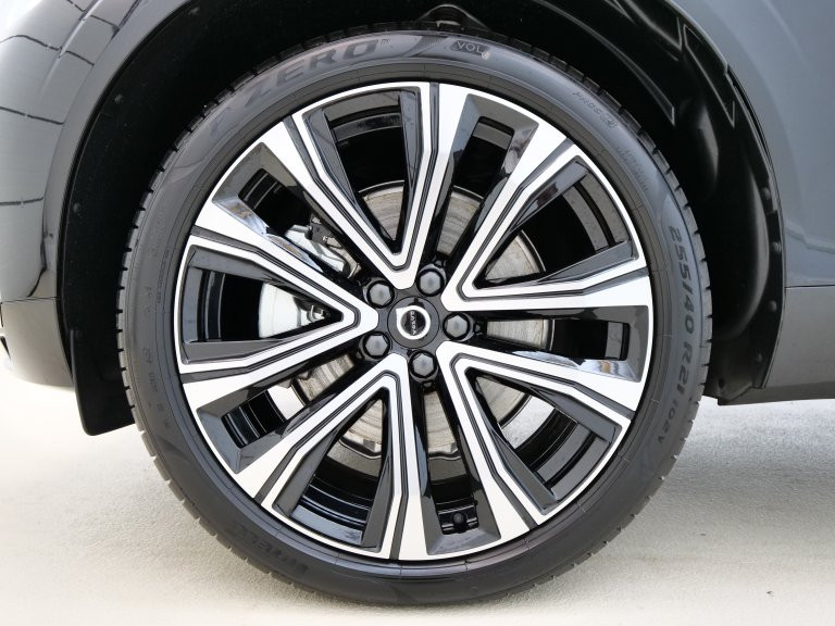 Bild 6: VOLVO PKW XC60 Recharge Ultima, T6 AWD Plug-in Hybrid, Elektrisch/Benz