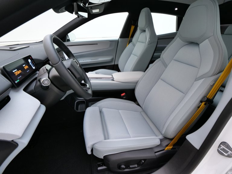 Bild 11: Polestar Polestar 4 DMLR Performance Pilot Plus