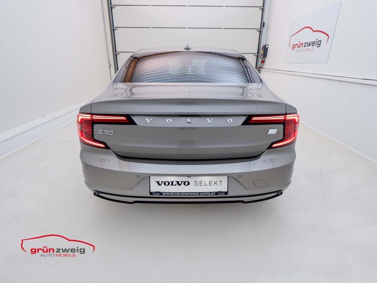 Bild 4: VOLVO PKW S90 T8 AWD Recharge PHEV R-Design