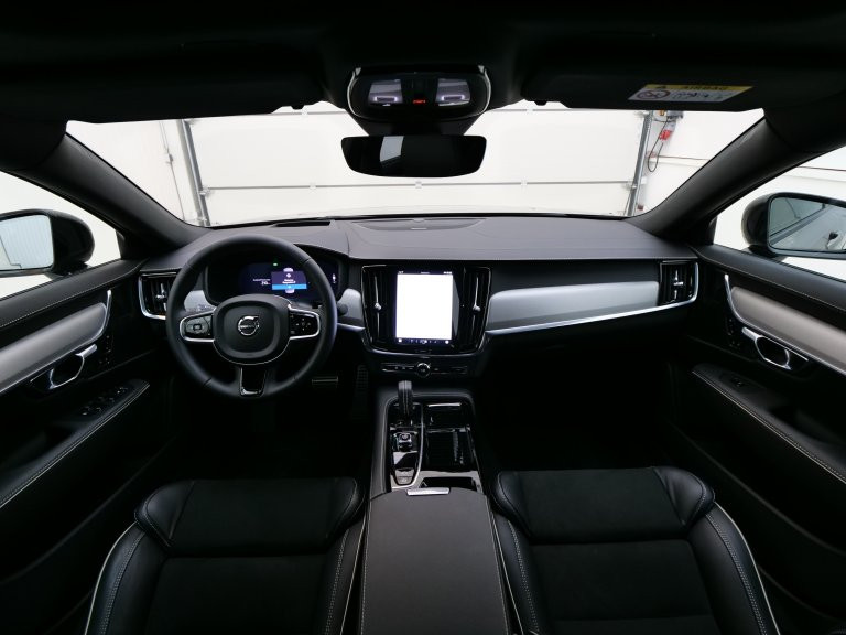 Bild 7: VOLVO PKW S90 T8 AWD Recharge PHEV R-Design
