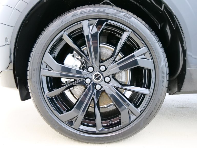 Bild 6: VOLVO PKW XC60 T6 AWD PHEV Plus Black Edition