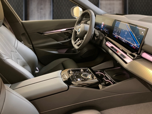 Bild 14: BMW 540d xDrive Touring G61 B57