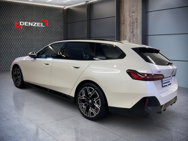 Bild 2: BMW 540d xDrive Touring G61 B57