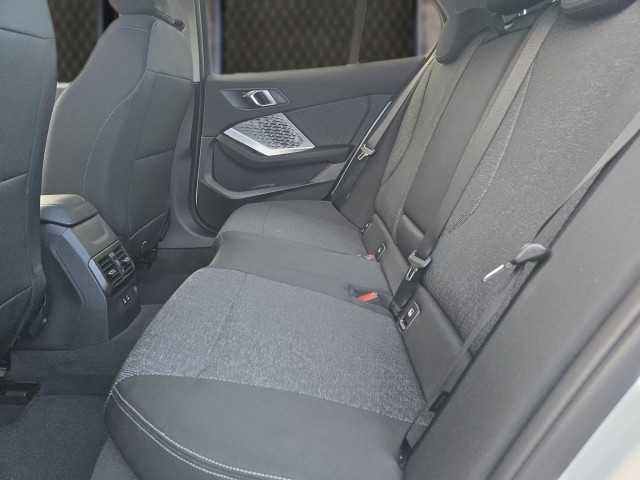 Bild 8: BMW 120 5-Türer F70 B38