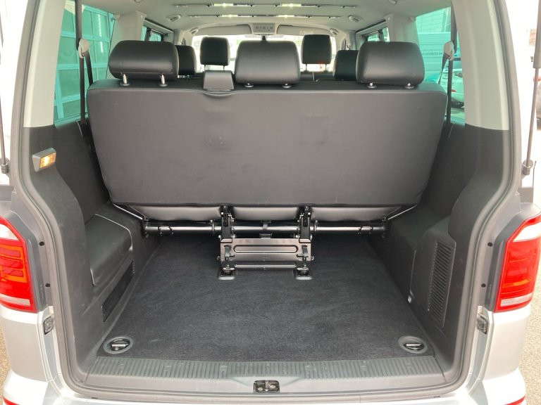 Bild 9: VW Caravelle Highline 2,0 TDI 4 Motion DSG
