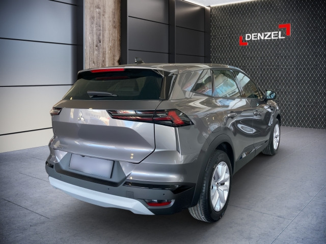 Bild 8: Mitsubishi Grandis 1,3 Petrol Invite C 26