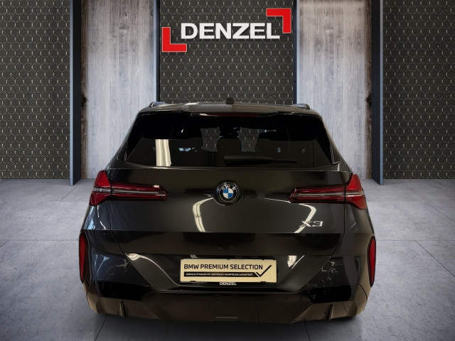 Bild 10: BMW X3 30e PHEV xDrive A