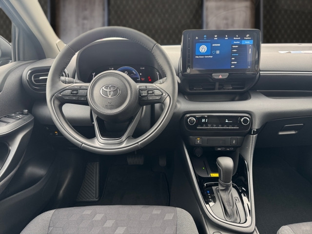 Bild 6: Toyota YARIS 1,5 Hybrid 116PS Active Drive + Safety Paket