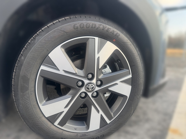 Bild 4: Toyota AYGO X 1,5 l Active CVT