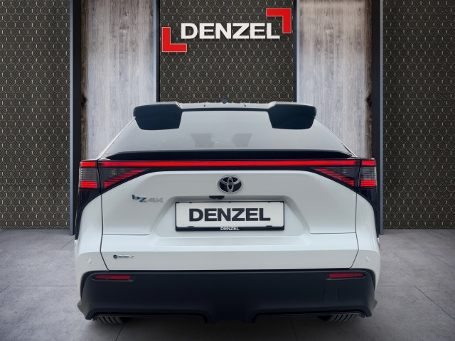 Bild 2: Toyota BZ4X 2WD Lounge + Style Paket + Protection Pack 516KM Reichw